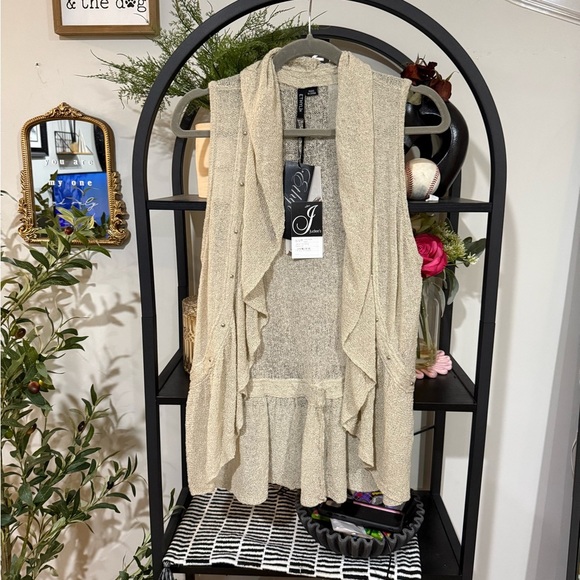 Ethyl Beige Cardigan with Ruffle Detail size medium - Picture 1 of 10